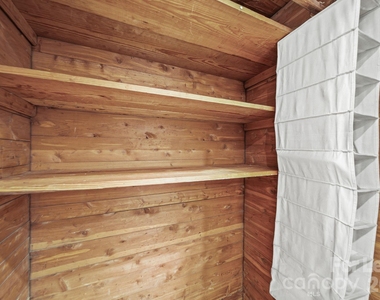 923 Henley Place - Photo Thumbnail 31