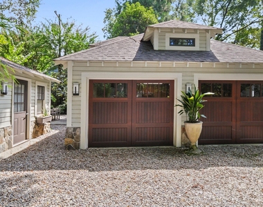 923 Henley Place - Photo Thumbnail 36