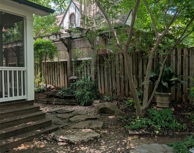 923 Henley Place - Photo Thumbnail 23
