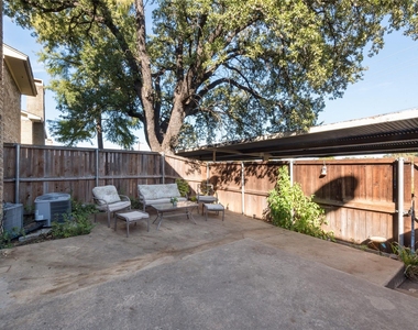 527 Towne House Lane - Photo Thumbnail 19