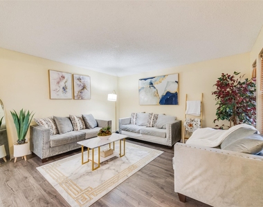527 Towne House Lane - Photo Thumbnail 1