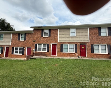 900 Junius Street - Photo Thumbnail 18