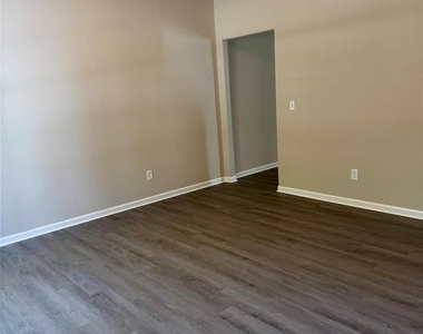 937 Joselynn Drive - Photo Thumbnail 7