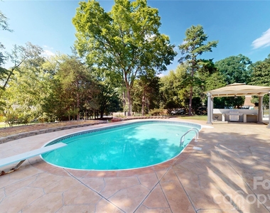 3600 Carmel Road - Photo Thumbnail 39