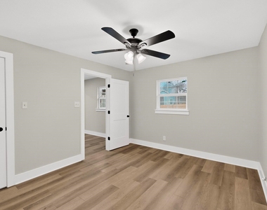 5313 Libbey Avenue - Photo Thumbnail 20