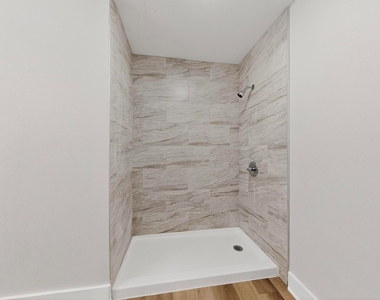 5313 Libbey Avenue - Photo Thumbnail 16