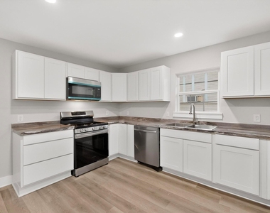 5313 Libbey Avenue - Photo Thumbnail 10