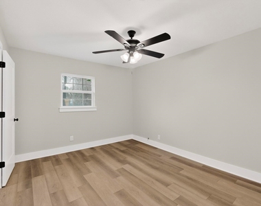 5313 Libbey Avenue - Photo Thumbnail 19