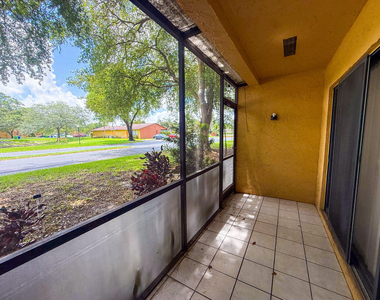 4567 Nw 90th Avenue - Photo Thumbnail 17
