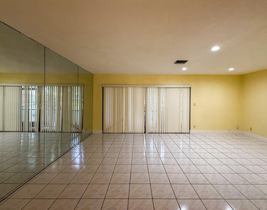 4567 Nw 90th Avenue - Photo Thumbnail 18