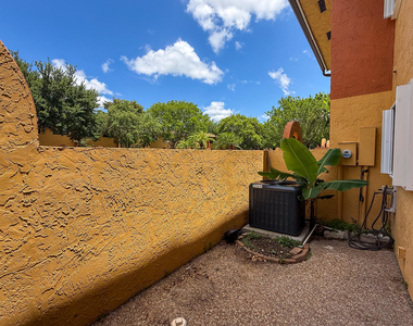 4567 Nw 90th Avenue - Photo Thumbnail 15