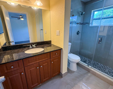 4567 Nw 90th Avenue - Photo Thumbnail 14