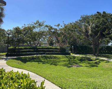 405 Ne 35th Court - Photo Thumbnail 21