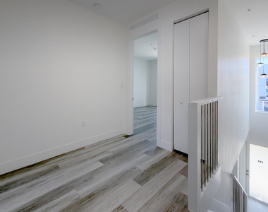 405 Ne 35th Court - Photo Thumbnail 14