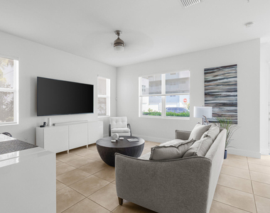 405 Ne 35th Court - Photo Thumbnail 13