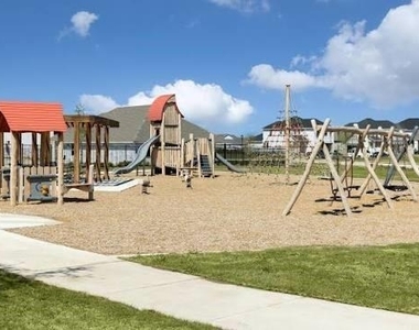 3704 Deer Drive - Photo Thumbnail 8