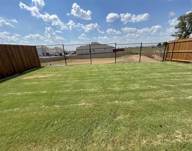 3704 Deer Drive - Photo Thumbnail 5