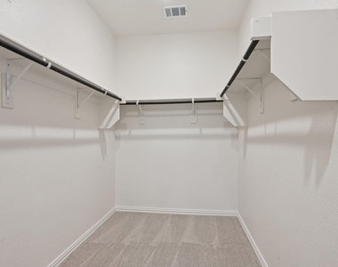 3704 Deer Drive - Photo Thumbnail 21