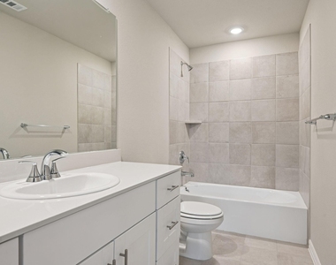 3704 Deer Drive - Photo Thumbnail 9