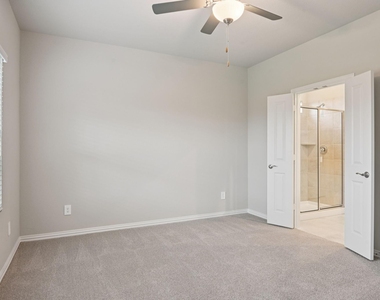 3704 Deer Drive - Photo Thumbnail 25