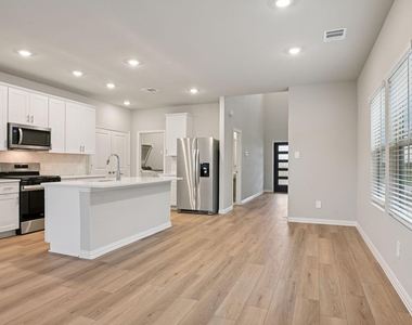 3704 Deer Drive - Photo Thumbnail 30
