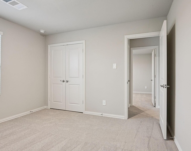 3704 Deer Drive - Photo Thumbnail 14