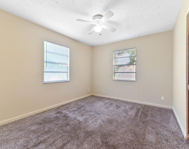 811 32nd Street - Photo Thumbnail 29