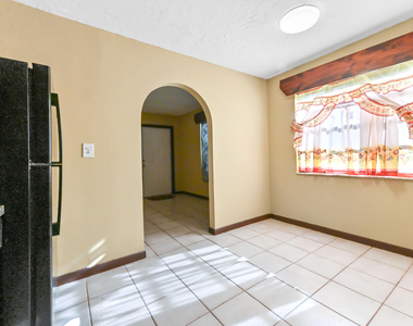 811 32nd Street - Photo Thumbnail 23