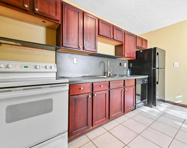 811 32nd Street - Photo Thumbnail 22