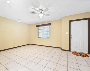 811 32nd Street - Photo Thumbnail 24