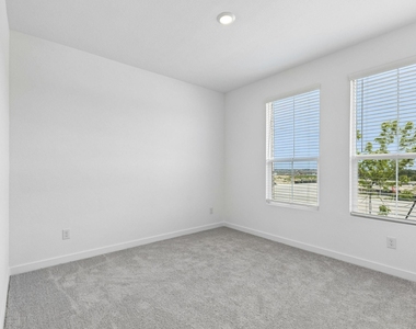 9517 Trecini Drive - Photo Thumbnail 9