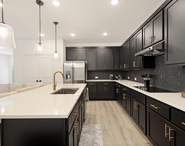 513 Waterhouse Lake Drive - Photo Thumbnail 8