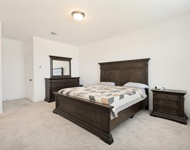 513 Waterhouse Lake Drive - Photo Thumbnail 10
