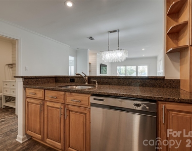 646 Portside Drive - Photo Thumbnail 7