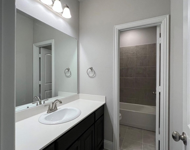 4003 Cottontail Drive - Photo Thumbnail 11