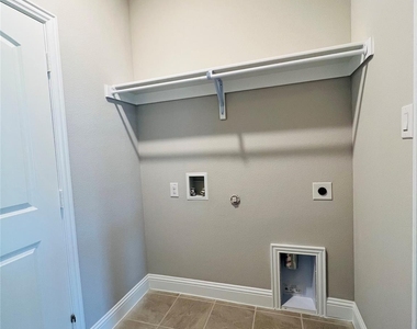 4003 Cottontail Drive - Photo Thumbnail 13