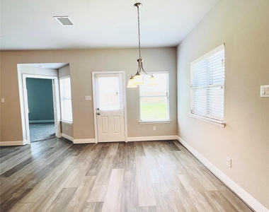 4003 Cottontail Drive - Photo Thumbnail 4