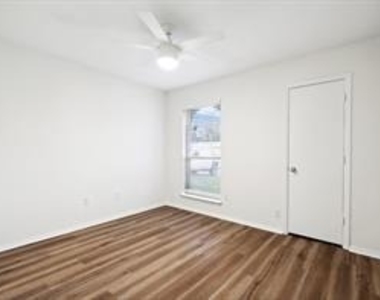 237 Volunteer Drive - Photo Thumbnail 10