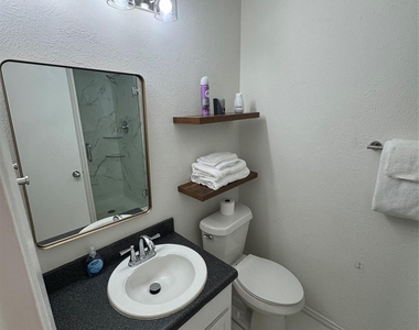237 Volunteer Drive - Photo Thumbnail 7