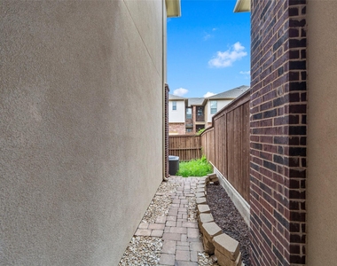 8607 Calvin Road - Photo Thumbnail 7