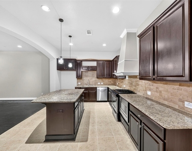 8607 Calvin Road - Photo Thumbnail 13