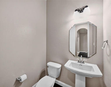 8607 Calvin Road - Photo Thumbnail 19