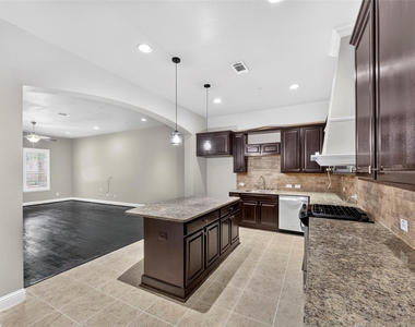 8607 Calvin Road - Photo Thumbnail 14