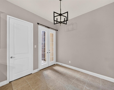 8607 Calvin Road - Photo Thumbnail 12