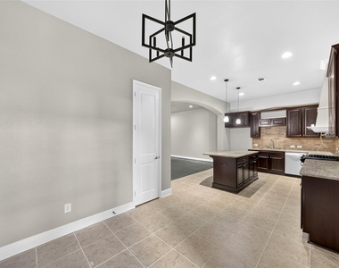 8607 Calvin Road - Photo Thumbnail 10