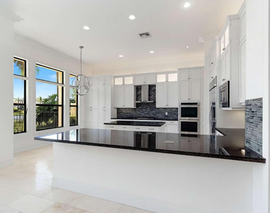 8151 Lost Creek Lane - Photo Thumbnail 9