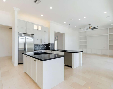 8151 Lost Creek Lane - Photo Thumbnail 7