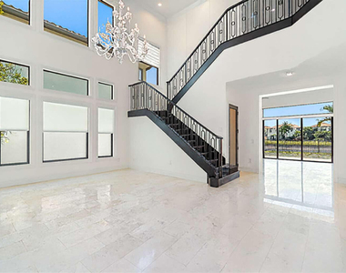 8151 Lost Creek Lane - Photo Thumbnail 2