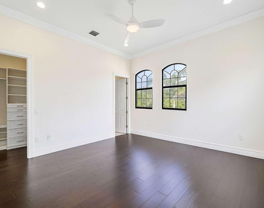 8151 Lost Creek Lane - Photo Thumbnail 15