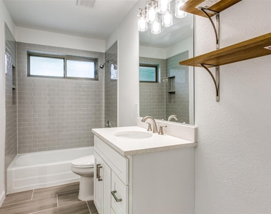3517 Woodleigh Drive - Photo Thumbnail 20